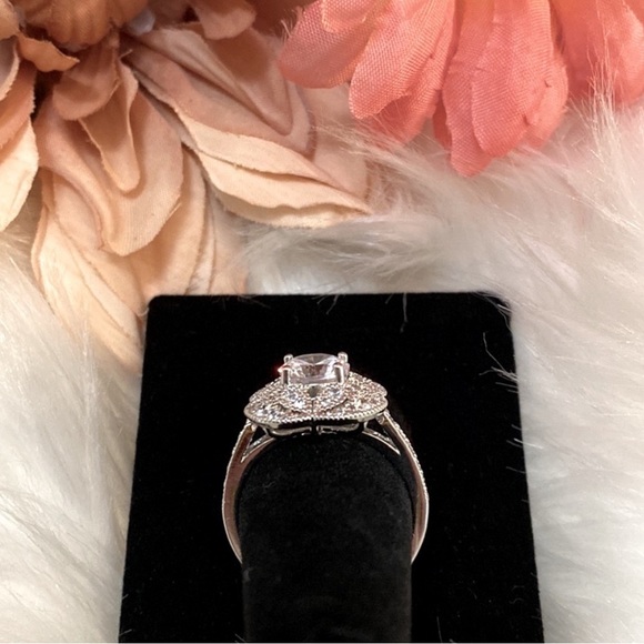 Antique Style Ring With Micro Pave Setting And Large Center Solitaire Stone NEW! - Picture 6 of 7